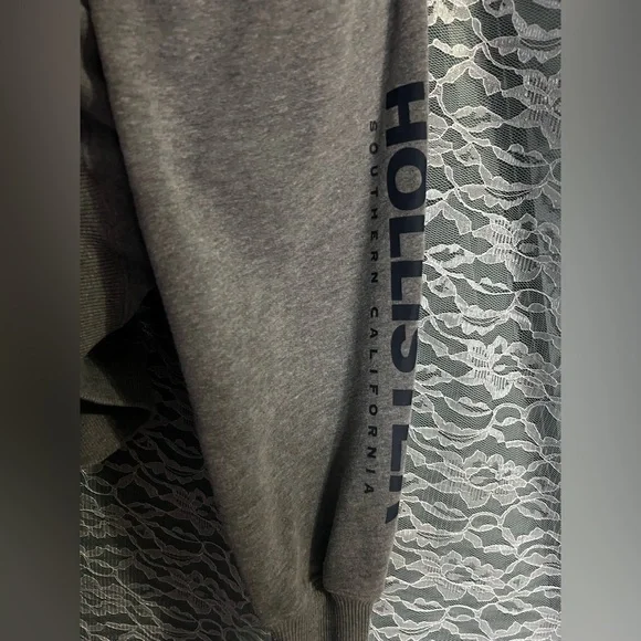 Hollister Cropped Turtle Neck Half Zip Sweater Women’s size Large - Picture 4 of 6